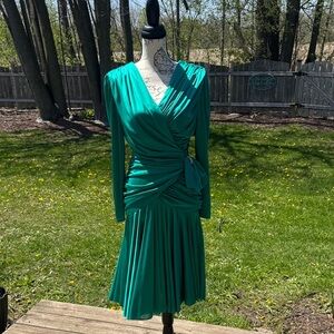 Emerald Green Long-Sleeve Wrap Dress with Side Tie